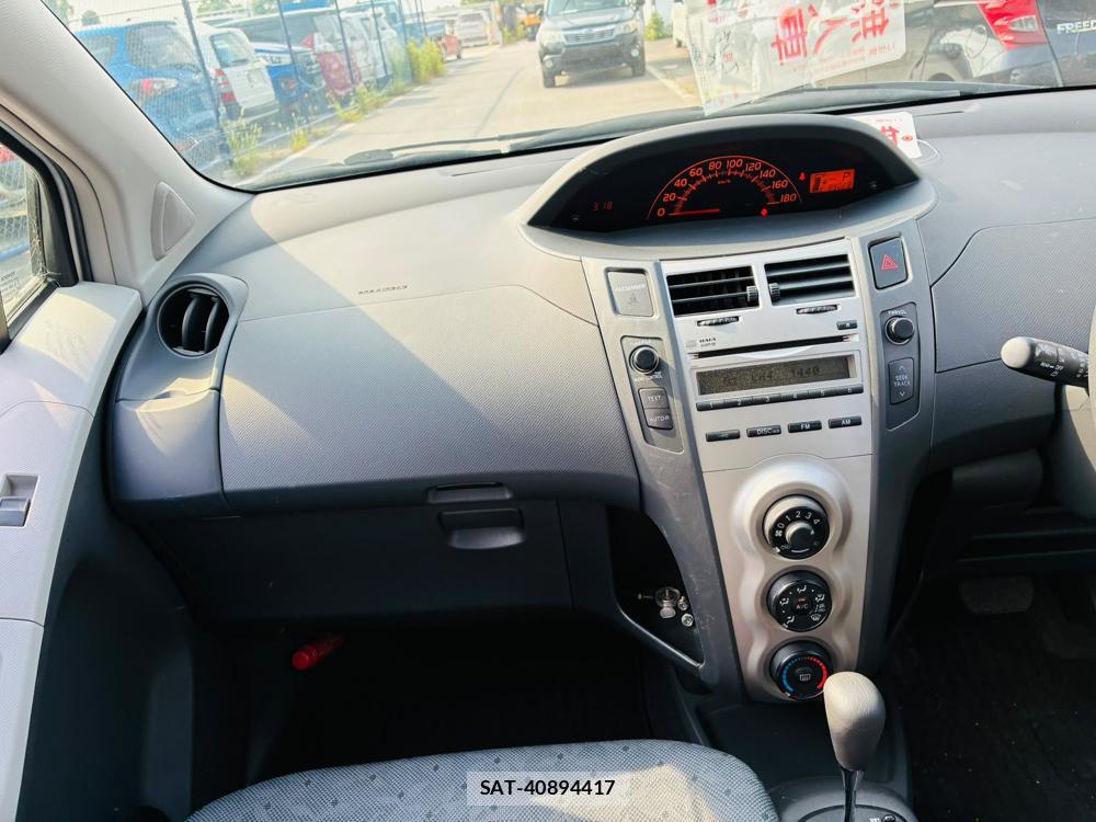 Toyota VITZ 2010-07 8053177-17