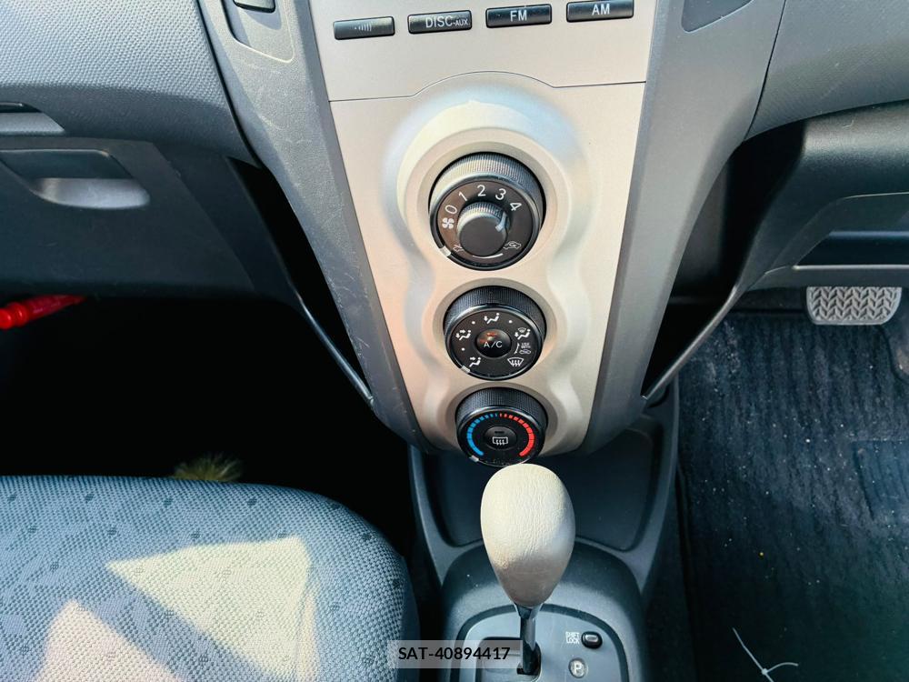 Toyota VITZ 2010-07 8053177-19