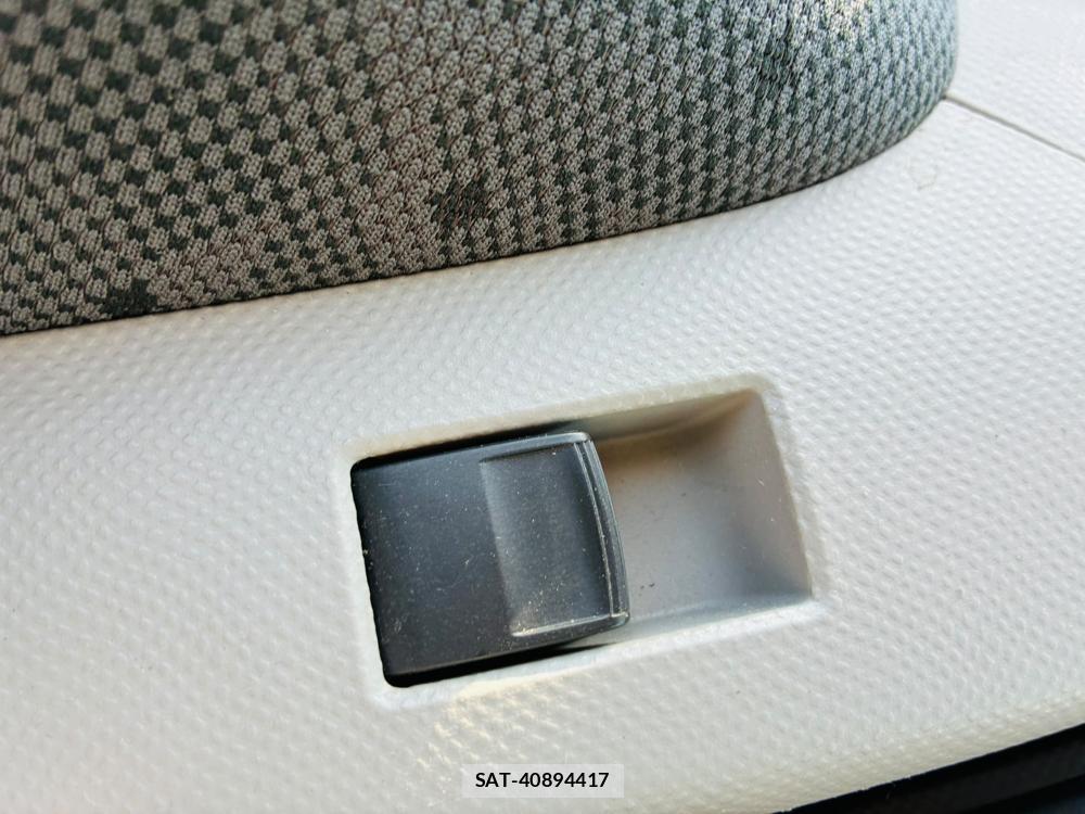 Toyota VITZ 2010-07 8053177-22
