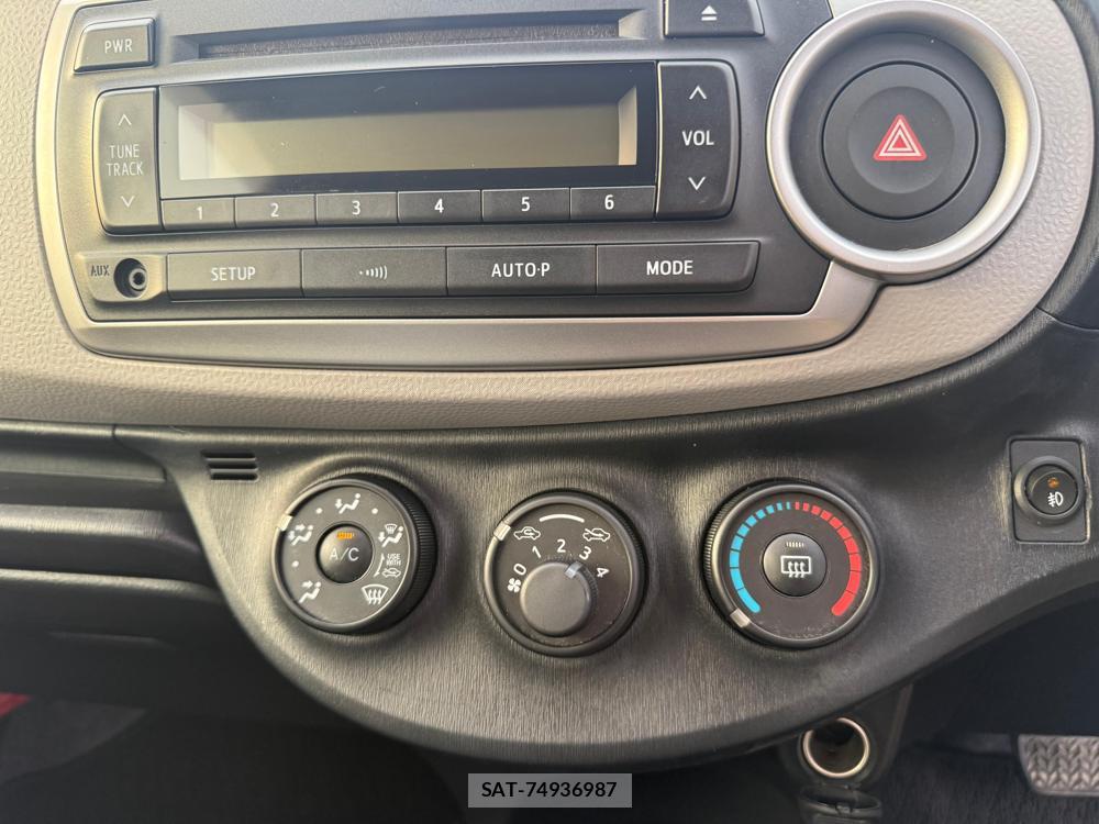 Toyota VITZ 2012-07 1325368-16