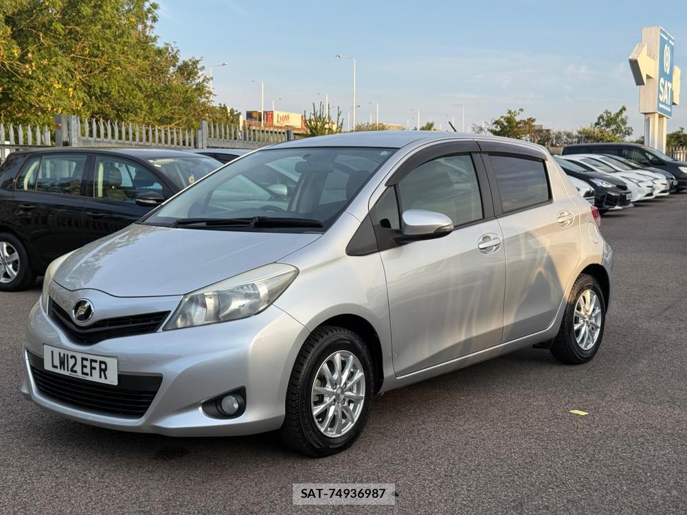 Toyota VITZ 2012-07 1325368-1