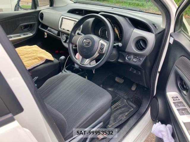 Toyota VITZ 2015-01 8076052-16