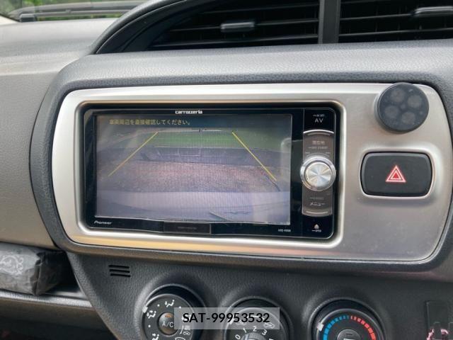Toyota VITZ 2015-01 8076052-23