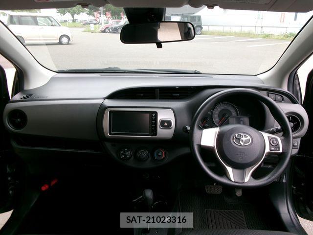 Toyota VITZ 2016-04 8076053-13