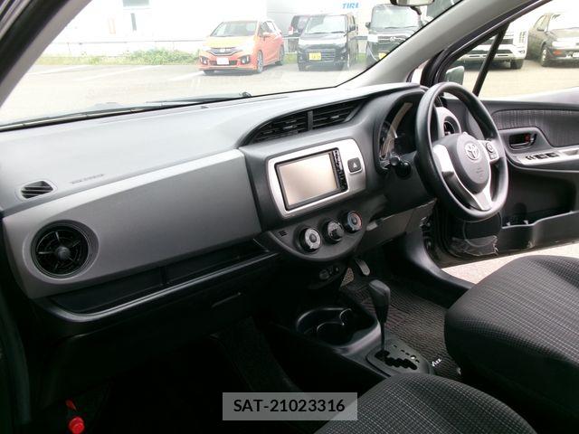 Toyota VITZ 2016-04 8076053-5