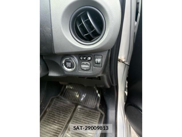 Toyota VITZ 2014-09 8076054-12