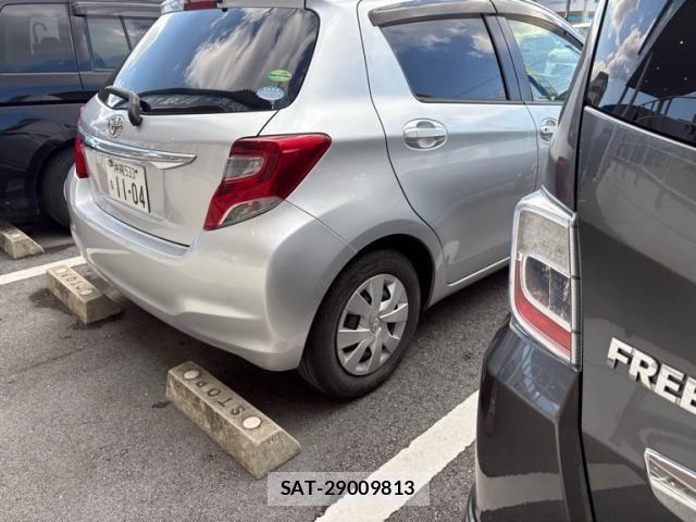 Toyota VITZ 2014-09 8076054-3