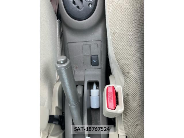 Toyota VITZ 2009-08 8076056-19