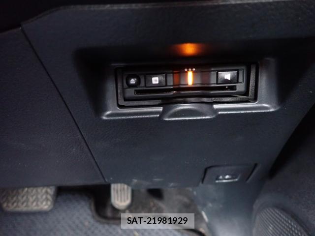 Toyota VITZ 2019-06 8091779-13