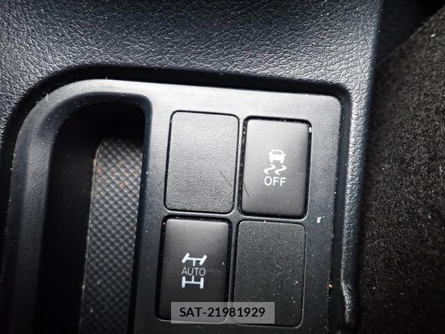 Toyota VITZ 2019-06 8091779-15