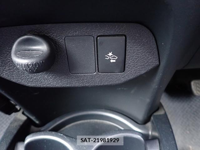 Toyota VITZ 2019-06 8091779-16