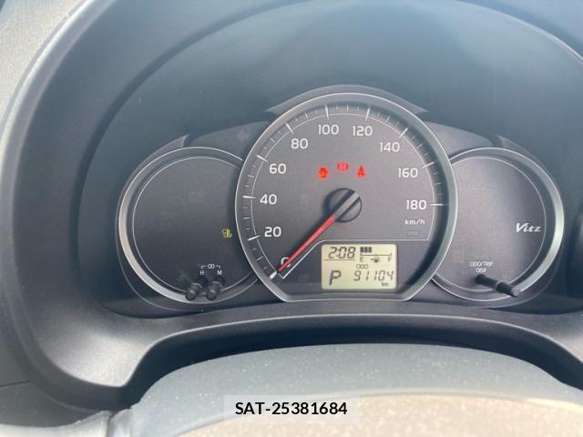 Toyota VITZ 2013-05 8102511-13