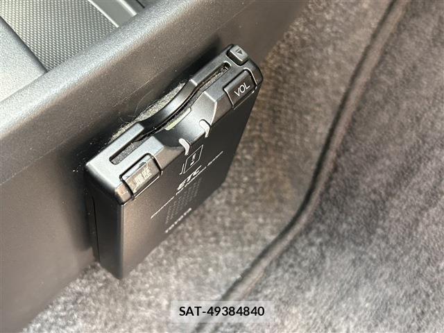 Toyota VITZ 2007-03 8102509-12