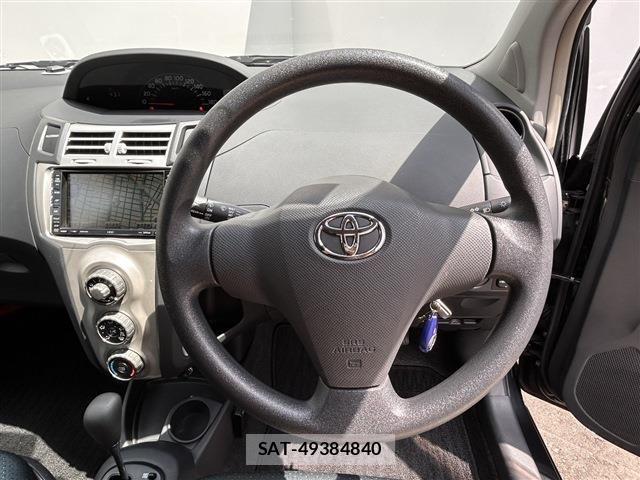 Toyota VITZ 2007-03 8102509-13