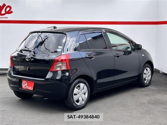 Toyota VITZ 2007-03 8102509-3