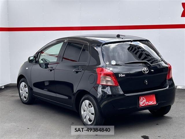 Toyota VITZ 2007-03 8102509-5