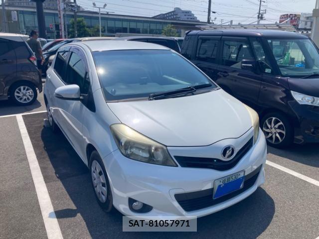 Toyota VITZ 2011-11 8102514-1
