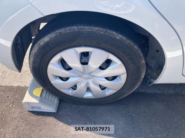 Toyota VITZ 2011-11 8102514-4