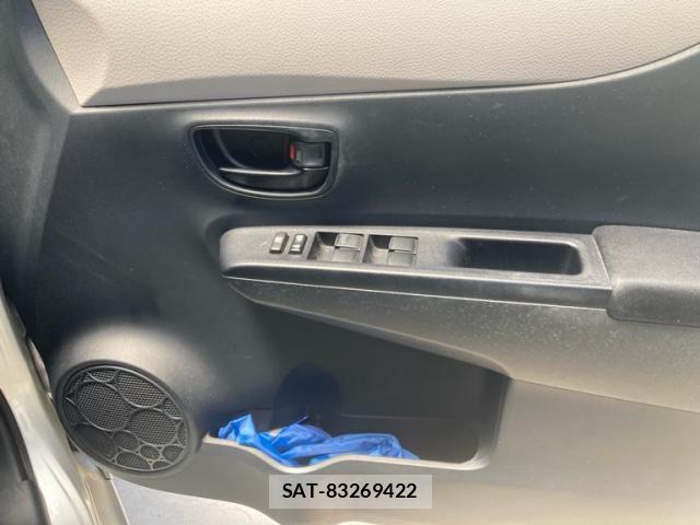 Toyota VITZ 2012-05 8102512-9