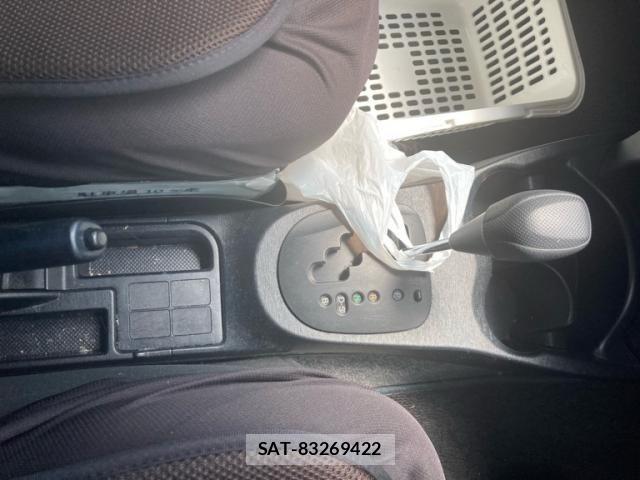 Toyota VITZ 2012-05 8102512-16