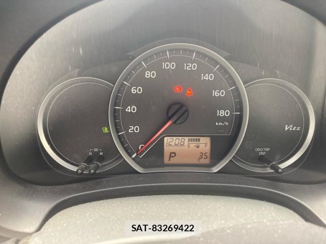 Toyota VITZ 2012-05 8102512-18