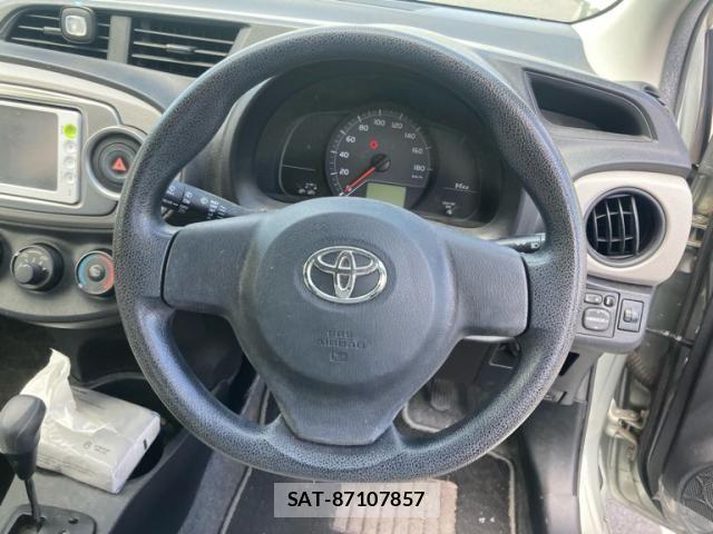 Toyota VITZ 2012-02 8102522-16