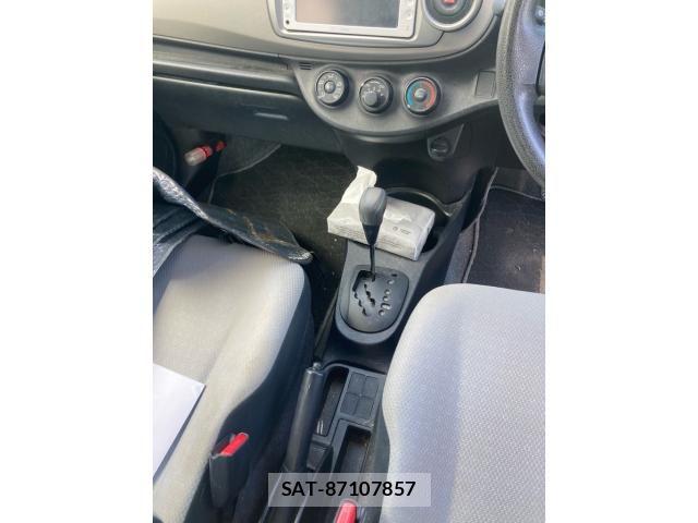 Toyota VITZ 2012-02 8102522-18
