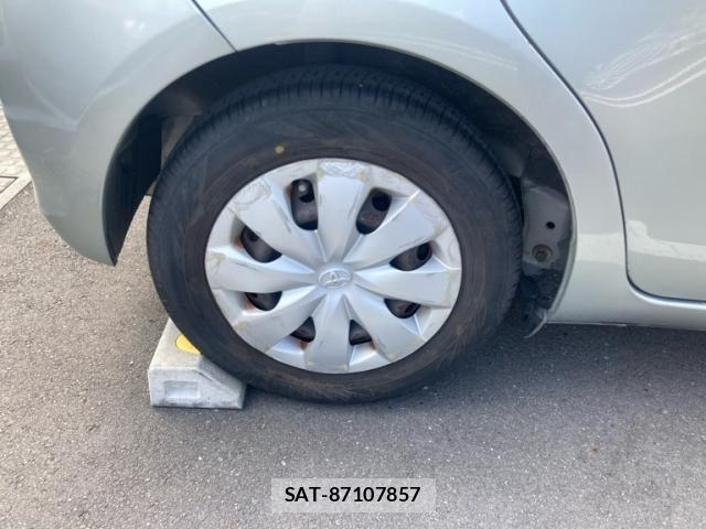 Toyota VITZ 2012-02 8102522-6