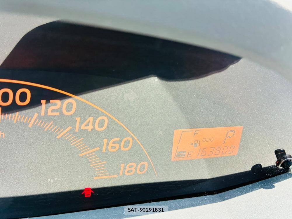 Toyota VITZ 2008-05 7933418-15