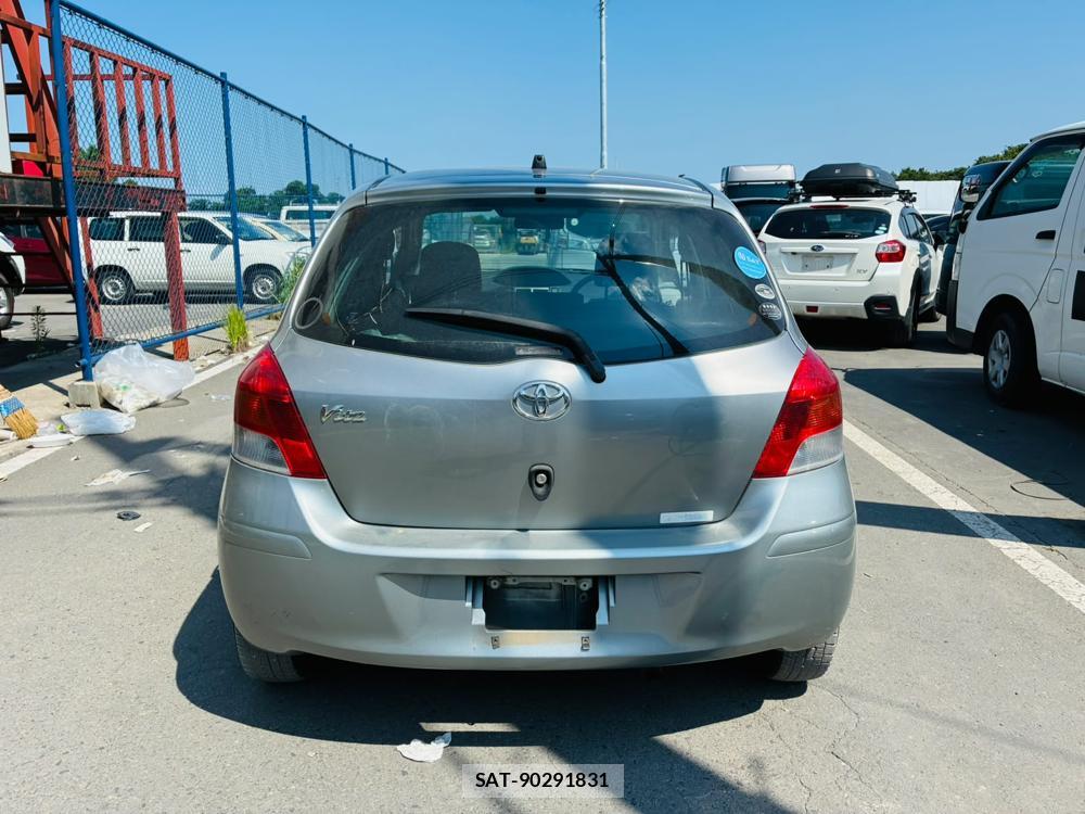 Toyota VITZ 2008-05 7933418-3