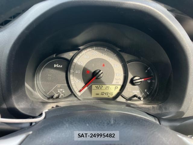 Toyota VITZ 2015-01 8102521-16
