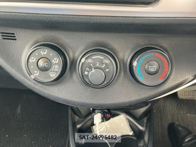 Toyota VITZ 2015-01 8102521-17