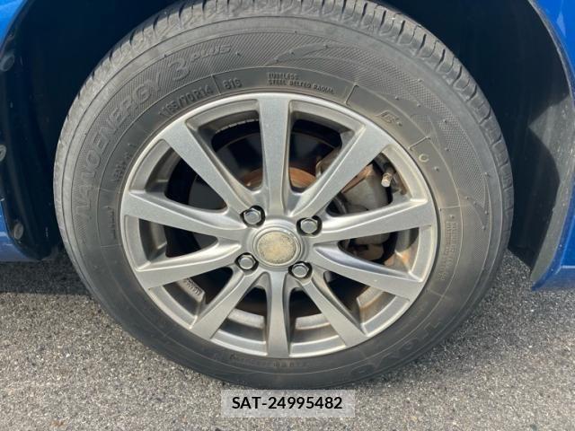 Toyota VITZ 2015-01 8102521-3