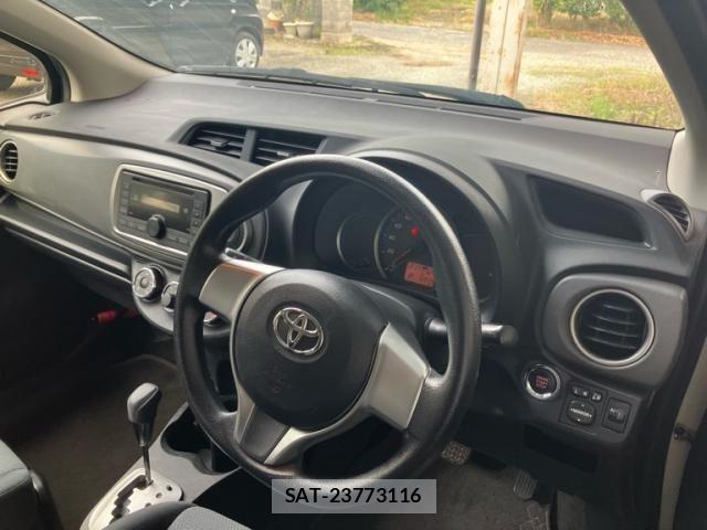 Toyota VITZ 2014-04 8102519-11