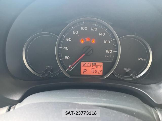Toyota VITZ 2014-04 8102519-12