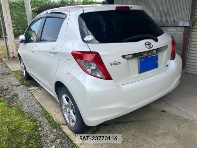 Toyota VITZ 2014-04 8102519-4
