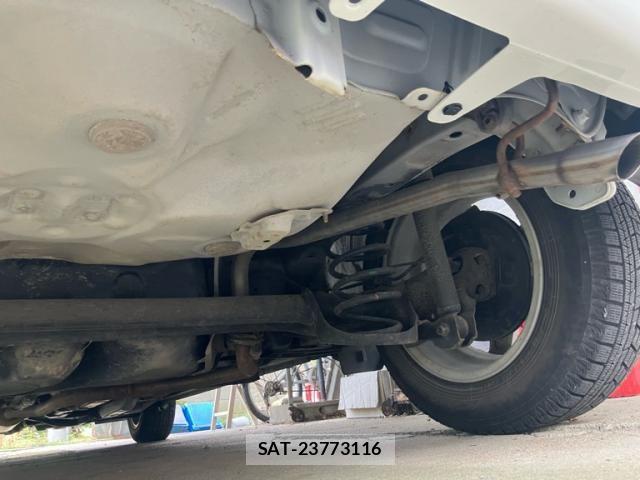 Toyota VITZ 2014-04 8102519-5