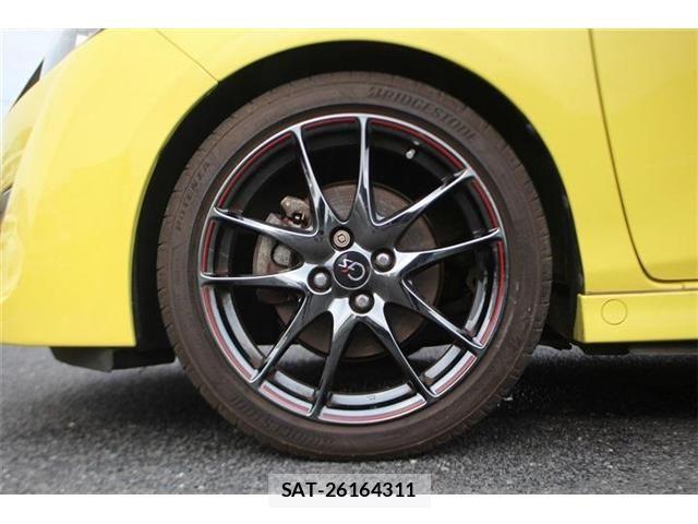 Toyota VITZ 2016-05 8102507-15