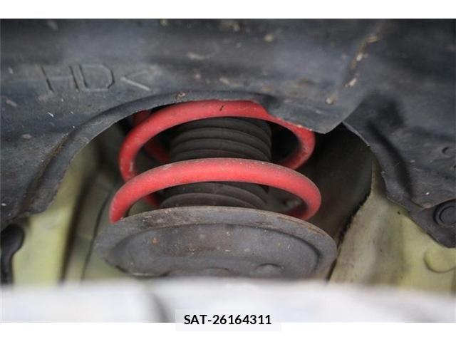 Toyota VITZ 2016-05 8102507-28