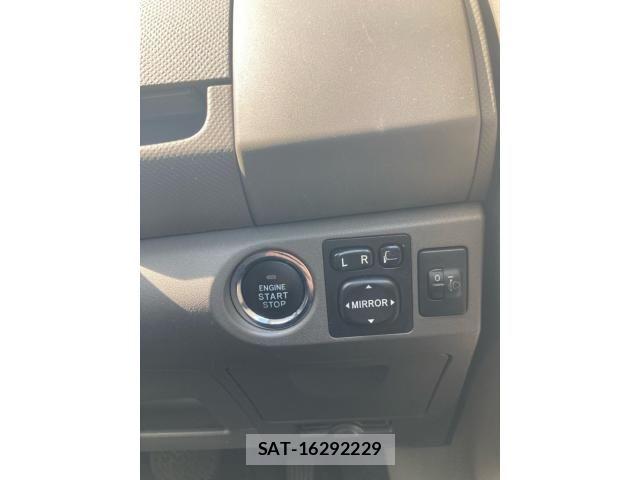 Toyota VITZ 2008-06 8102517-16