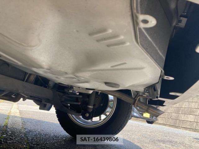 Toyota VITZ 2014-04 8102515-4