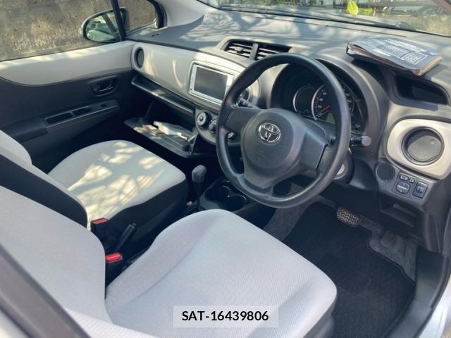 Toyota VITZ 2014-04 8102515-6