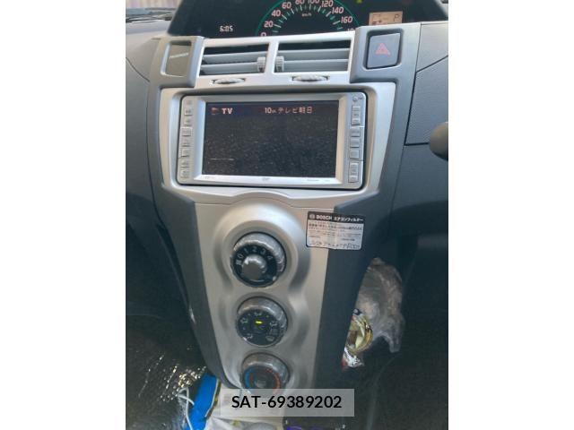 Toyota VITZ 2005-04 8132862-11