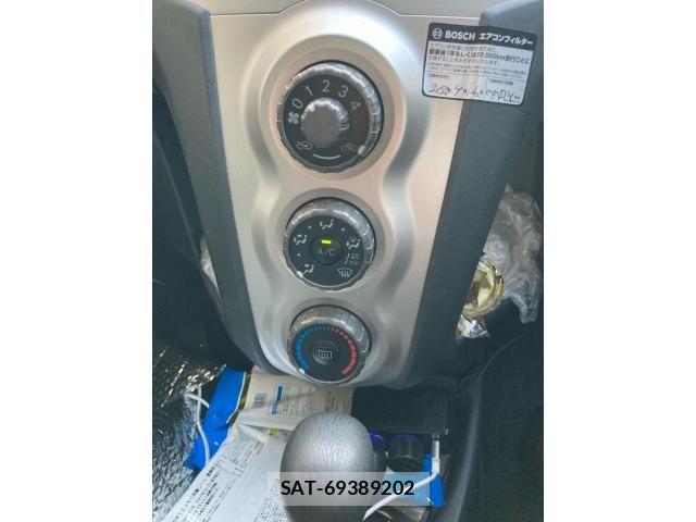 Toyota VITZ 2005-04 8132862-12