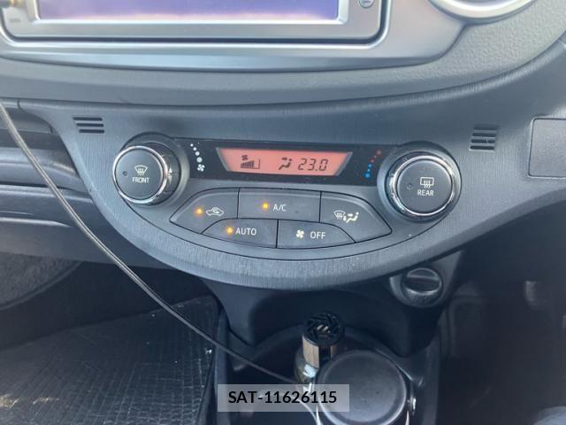 Toyota VITZ 2012-02 8132858-18