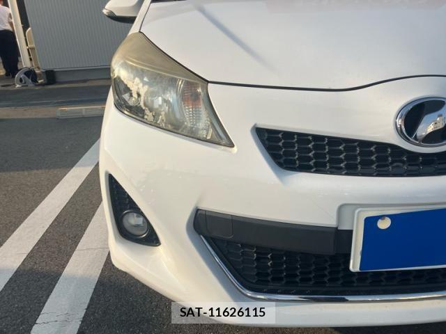 Toyota VITZ 2012-02 8132858-2