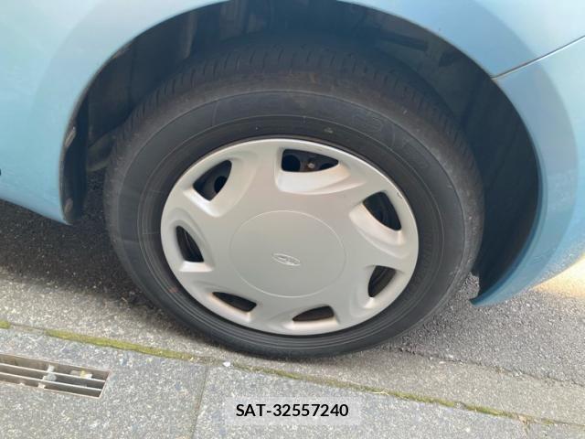 Toyota VITZ 2006-04 8146947-9