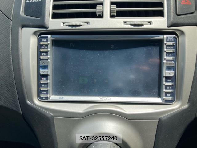 Toyota VITZ 2006-04 8146947-22
