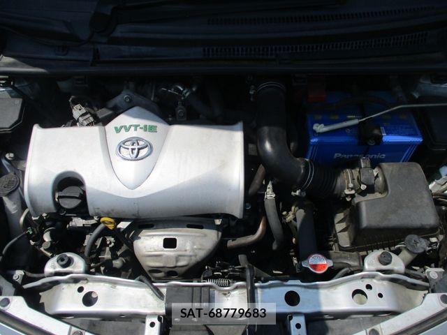 Toyota VITZ 2016-02 8159476-3