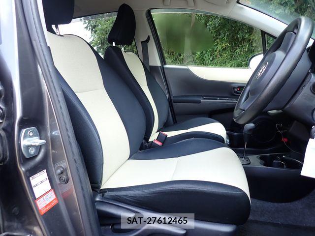 Toyota VITZ 2011-12 8159468-14